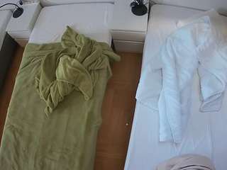 voyeurcam-julmodels-bed-5
