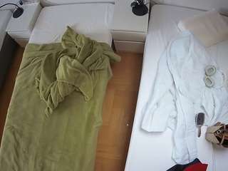 voyeurcam-julmodels-bed-5