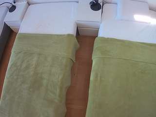 voyeurcam-julmodels-bed-5