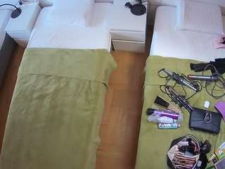 voyeurcam-julmodels-bed-5