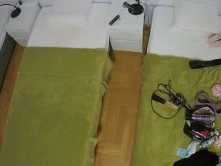 voyeurcam-julmodels-bed-5