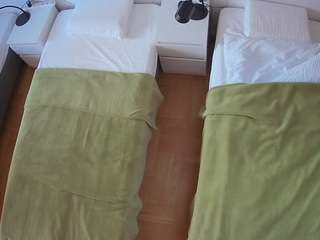 voyeurcam-julmodels-bed-5