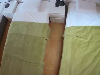 voyeurcam-julmodels-bed-5