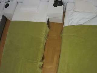 voyeurcam-julmodels-bed-5 Modèle Webcam Profil