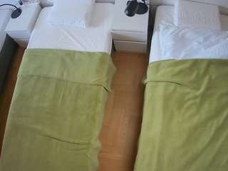 voyeurcam-julmodels-bed-5 webcam model