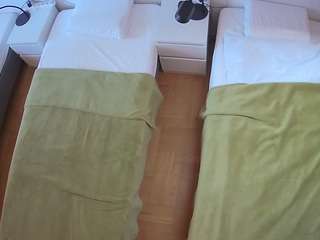 Discover voyeurcam-julmodels-bed-5 from CamSoda