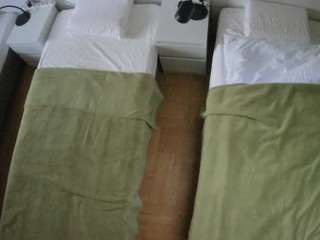 voyeurcam-julmodels-bed-5