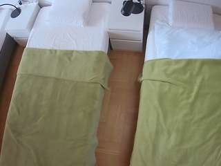 voyeurcam-julmodels-bed-5