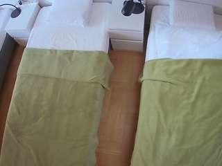 voyeurcam-julmodels-bed-5