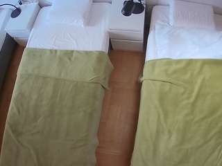voyeurcam-julmodels-bed-5