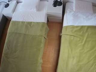 voyeurcam-julmodels-bed-5