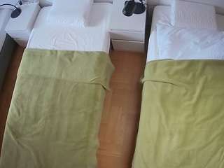 voyeurcam-julmodels-bed-5