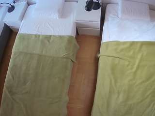 voyeurcam-julmodels-bed-5 Live Webcam on CamSoda