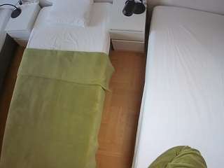 voyeurcam-julmodels-bed-5 - Cam en Direct