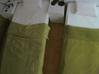 voyeurcam-julmodels-bed-5
