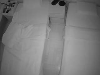 voyeurcam-julmod... Live Webcam on CamSoda