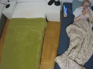 voyeurcam-julmodels-bed-5