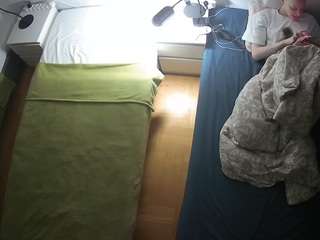 voyeurcam-julmodels-bed-5 camsoda