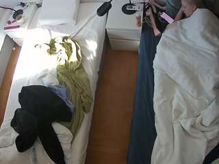 voyeurcam-julmodels-bed-5