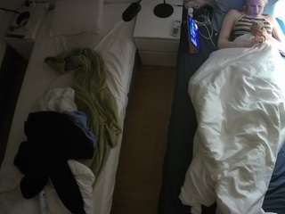 voyeurcam-julmodels-bed-5