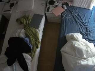 voyeurcam-julmodels-bed-5 webcam model