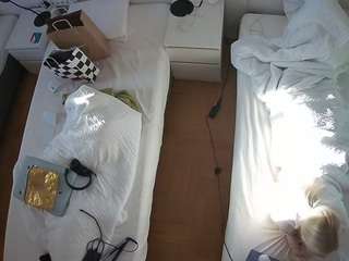 voyeurcam-julmodels-bed-5 webcam