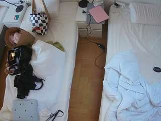 voyeurcam-julmodels-bed-5