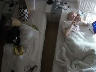 voyeurcam-julmodels-bed-5
