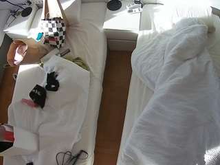 voyeurcam-julmodels-bed-5 camsoda
