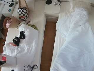 voyeurcam-julmodels-bed-5