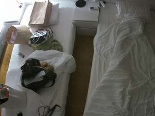 voyeurcam-julmodels-bed-5 camsoda