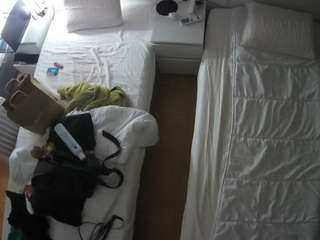 voyeurcam-julmodels-bed-5