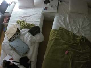 voyeurcam-julmodels-bed-5 camsoda