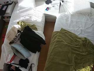 voyeurcam-julmodels-bed-5 webcam model