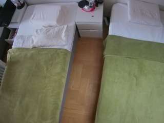 voyeurcam-julmodels-bed-5