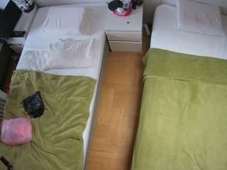 voyeurcam-julmodels-bed-5