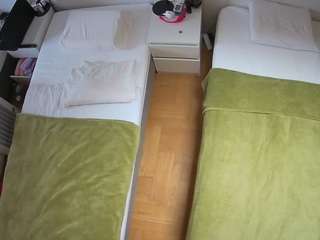 voyeurcam-julmodels-bed-5