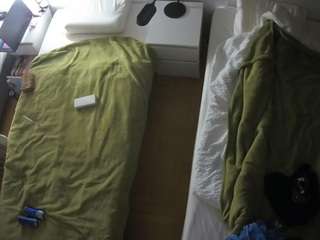 voyeurcam-julmodels-bed-5