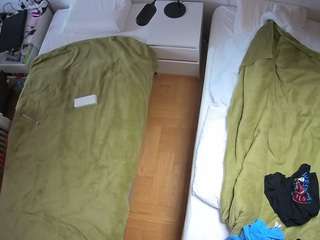 voyeurcam-julmodels-bed-5