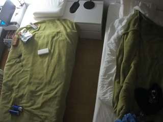 voyeurcam-julmodels-bed-5