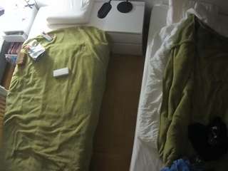 voyeurcam-julmodels-bed-5