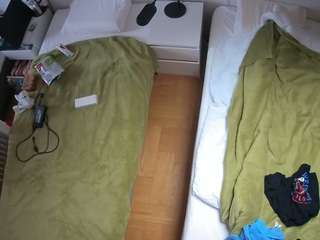 voyeurcam-julmodels-bed-5