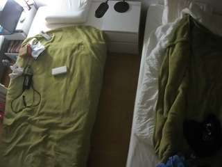 voyeurcam-julmodels-bed-5