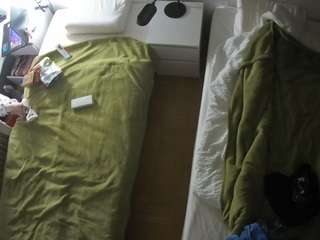 voyeurcam-julmodels-bed-5