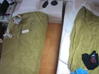 voyeurcam-julmodels-bed-5