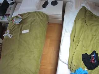 voyeurcam-julmodels-bed-5
