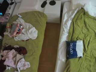 voyeurcam-julmodels-bed-5 webcam model