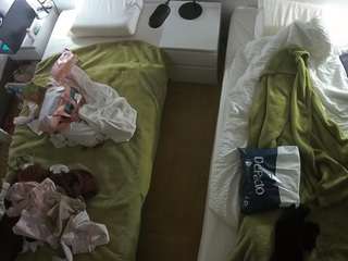voyeurcam-julmodels-bed-5