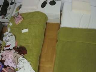 voyeurcam-julmodels-bed-5