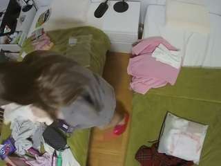 voyeurcam-julmodels-bed-5 Pov live webcam